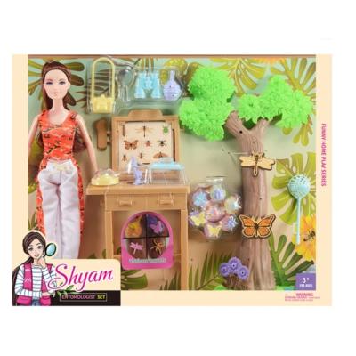 Barbie Exploradora