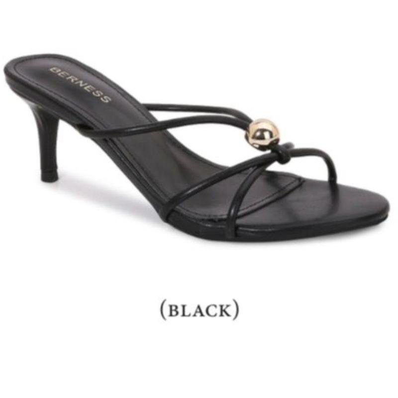 Fifi black 