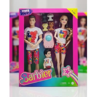 Barbi and Ken con niño