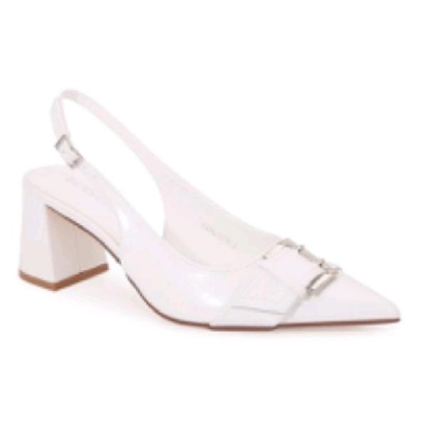 Carnation white 